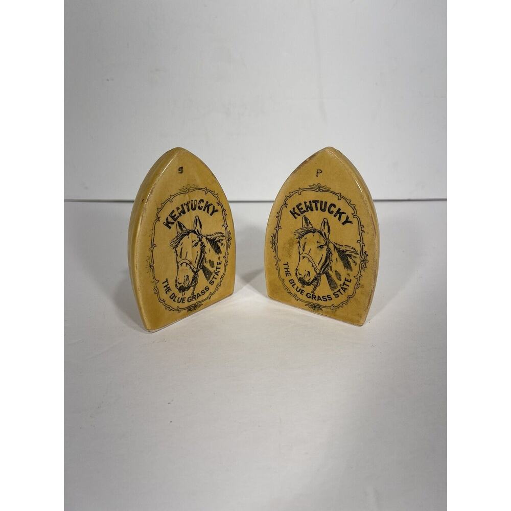 Vintage Kentucky‎ Souvenir Salt and Pepper Shakers THE BLUE GRASS STATE Horse